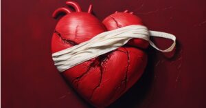 Heart specialist and heart failure specialist in Indore consulting a patient for cardiac care